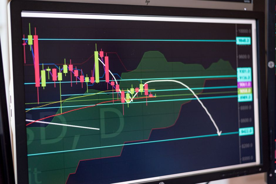 A detailed candlestick chart showing clearly defined support and resistance levels marked with graphical annotations A detailed candlestick chart showing clearly defined support and resistance levels marked with graphical annotations