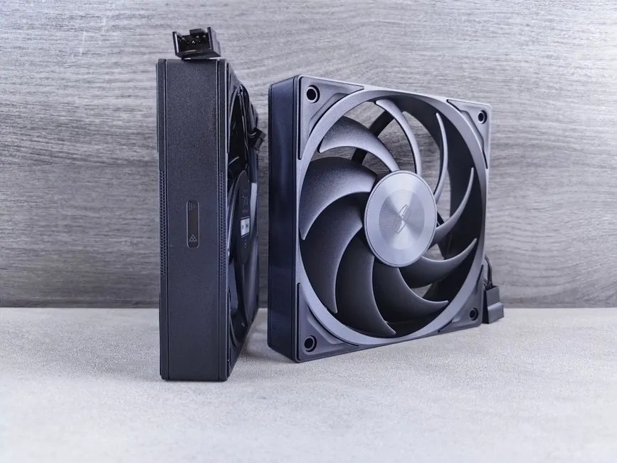Side-by-side comparison of ASIC miners showing efficiency ratings, noise levels, prices, warranties, and cooling requirements Side-by-side comparison of ASIC miners showing efficiency ratings, noise levels, prices, warranties, and cooling requirements
