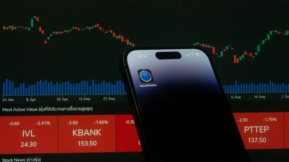 A professional security dashboard overlaying a trading interface, showcasing vulnerability scores and real-time order books A professional security dashboard overlaying a trading interface, showcasing vulnerability scores and real-time order books