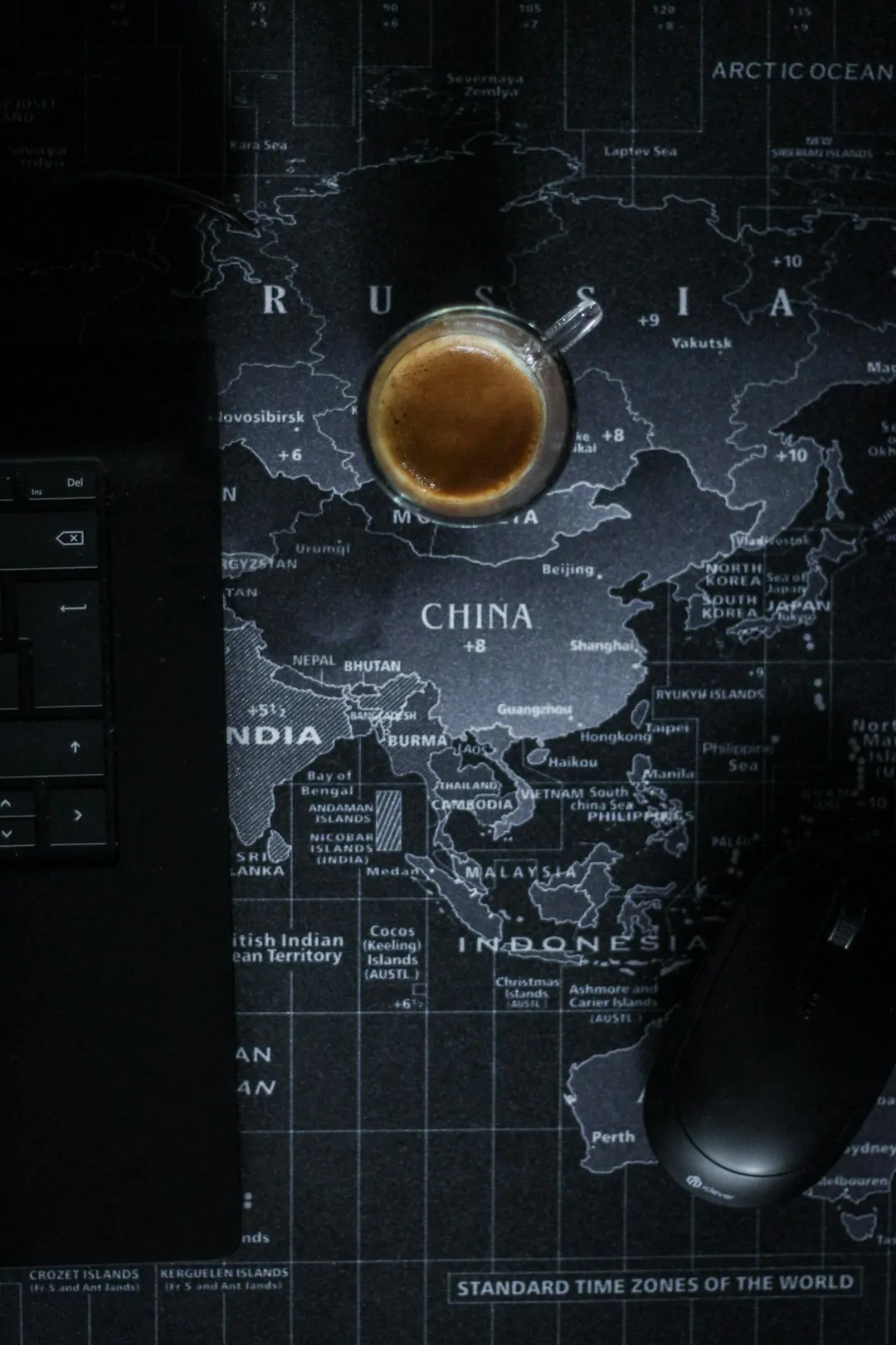 A modern workspace with a global map background, highlighting the interconnected nature of international blockchain startup funding rounds. A modern workspace with a global map background, highlighting the interconnected nature of international blockchain startup funding rounds.